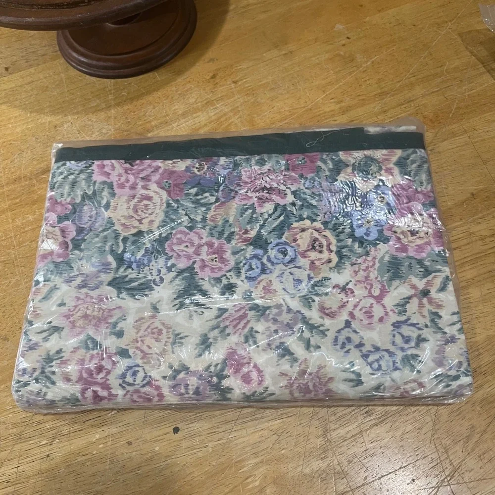 Vtg Meadowbrook Full Flat Sheet Floral Pink Purple Blue Cottagecore‎ Made in USA